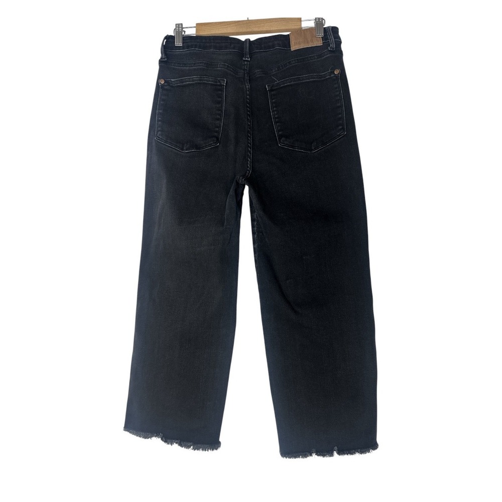 Judy Blue Jeans Women's Size 31 Black Wide Leg Crop Distressed Raw Hem Stretch